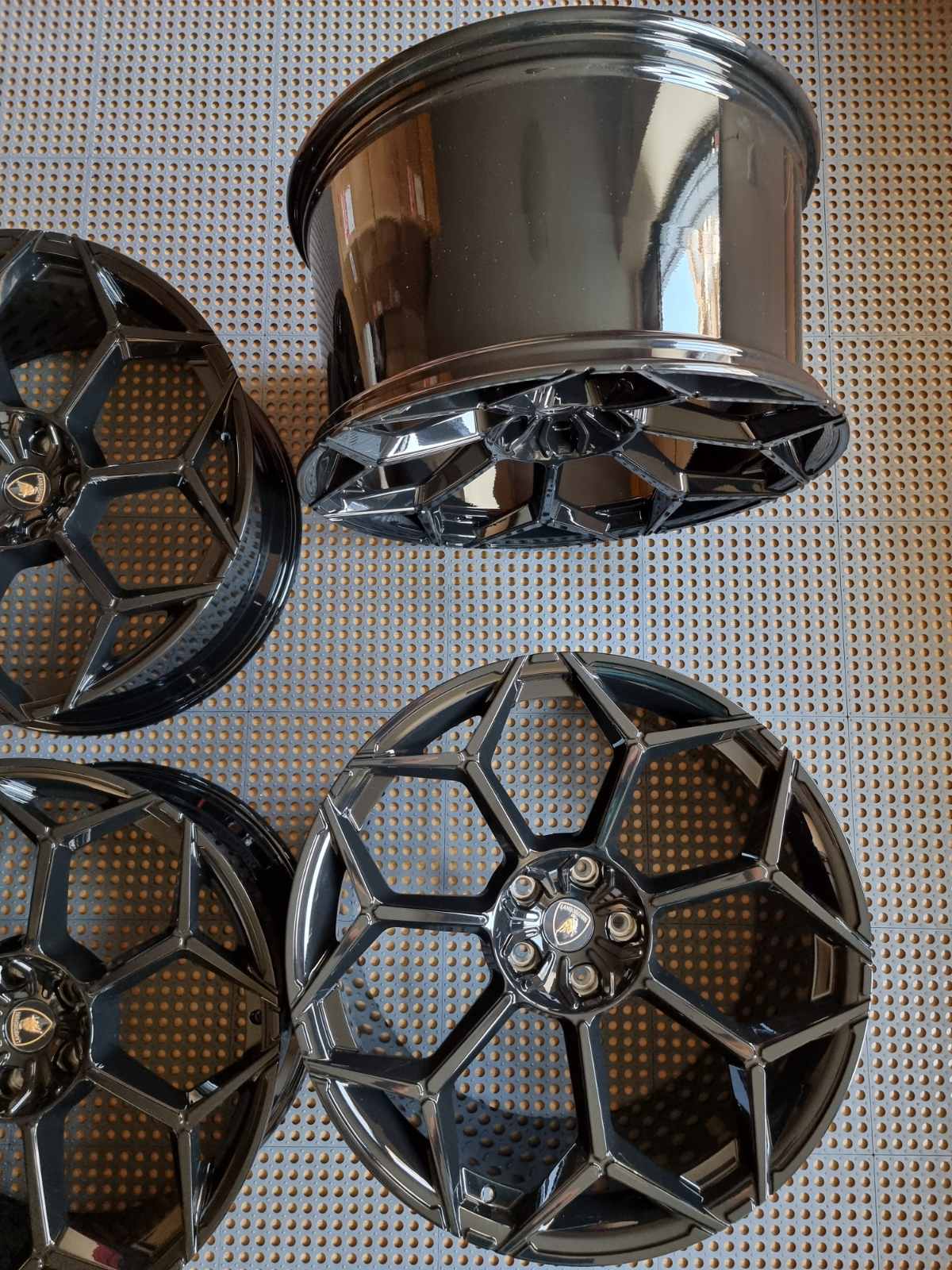 Lamborghini URUS Perfomante forged wheels 23" 5x130 - Image 3