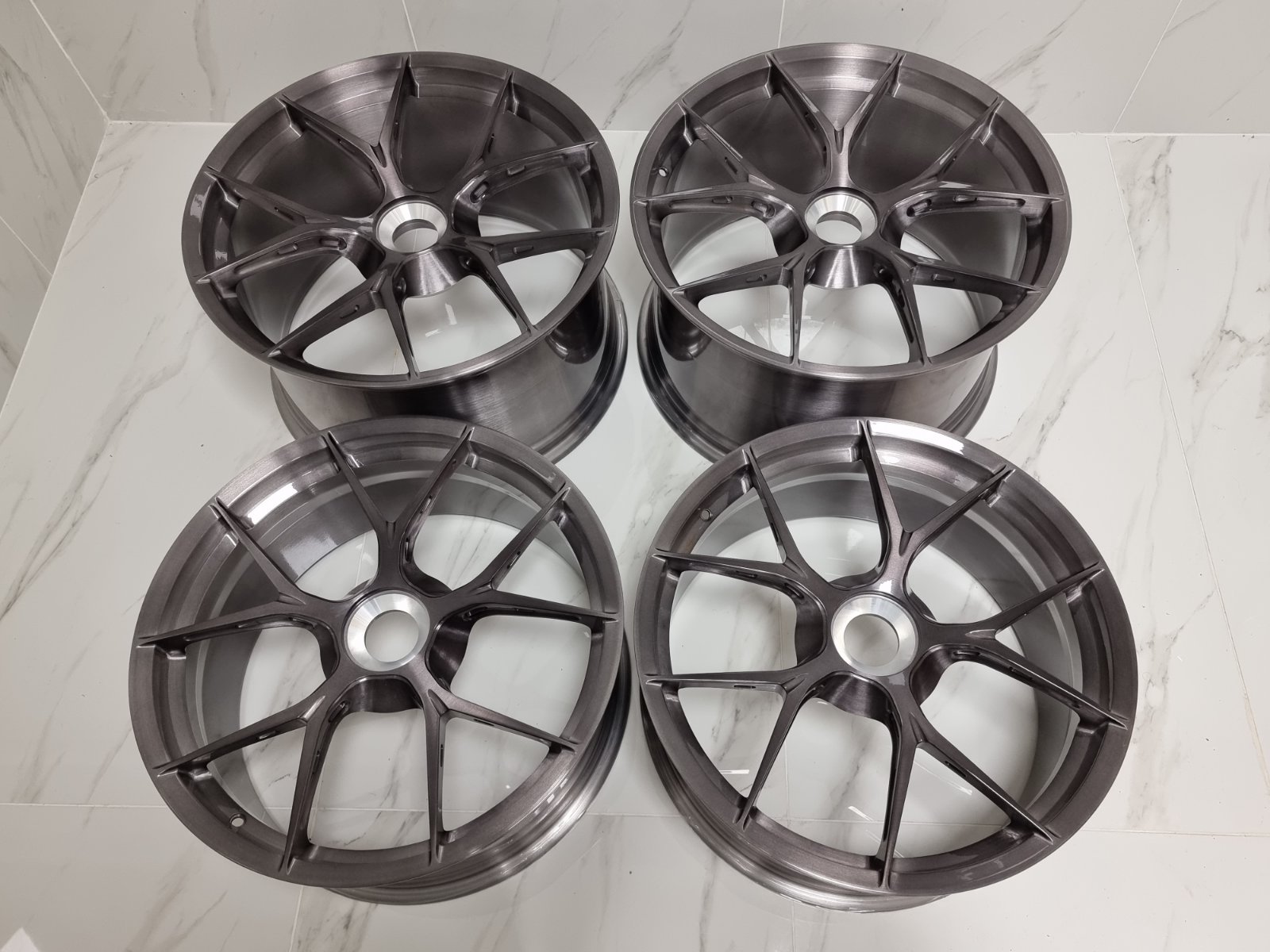 forged wheels set 20/21 centerlock for Porsche 992 GTS (in stock) - Image 4