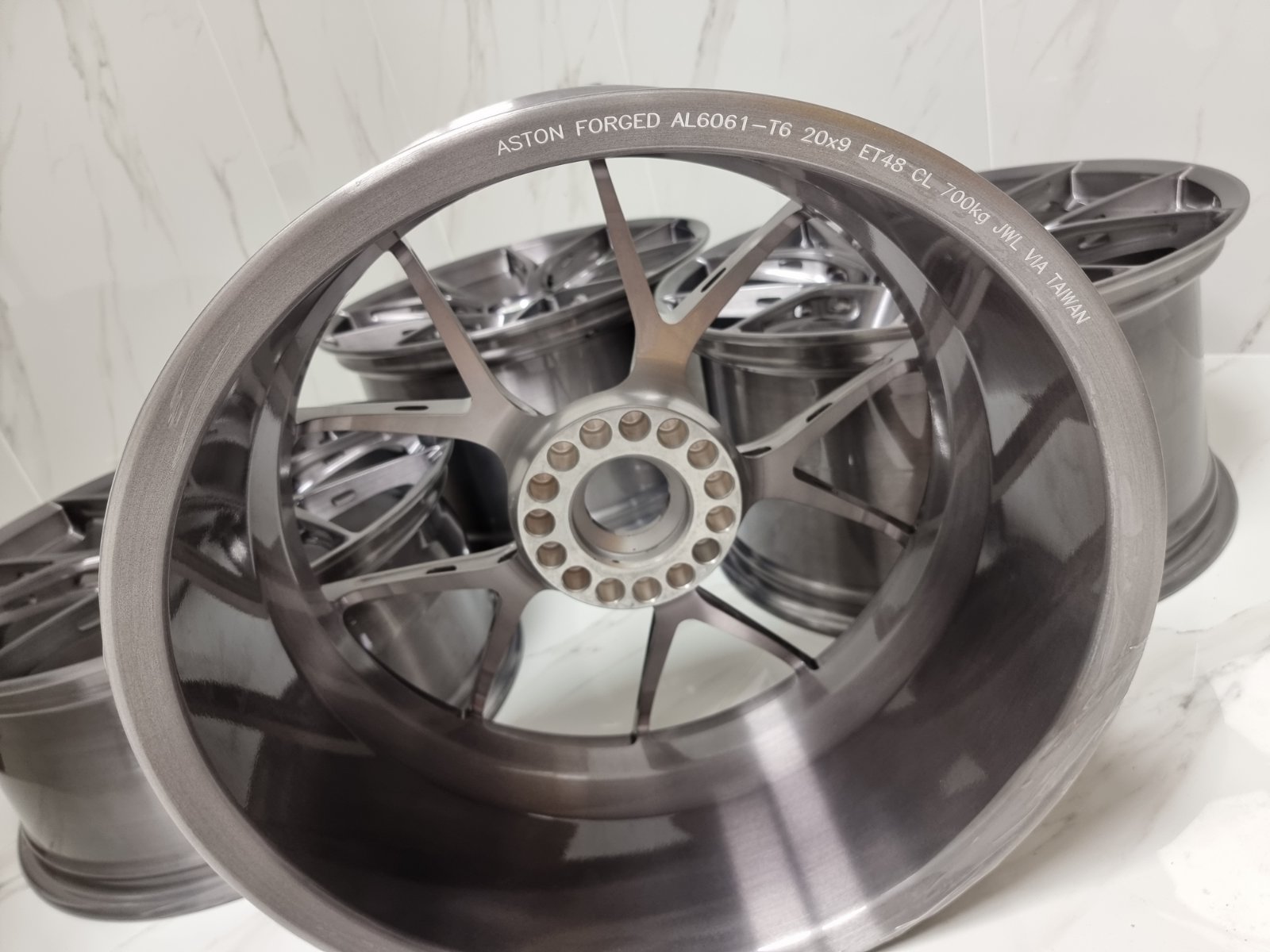 forged wheels set 20/21 centerlock for Porsche 992 GTS (in stock) - Image 6