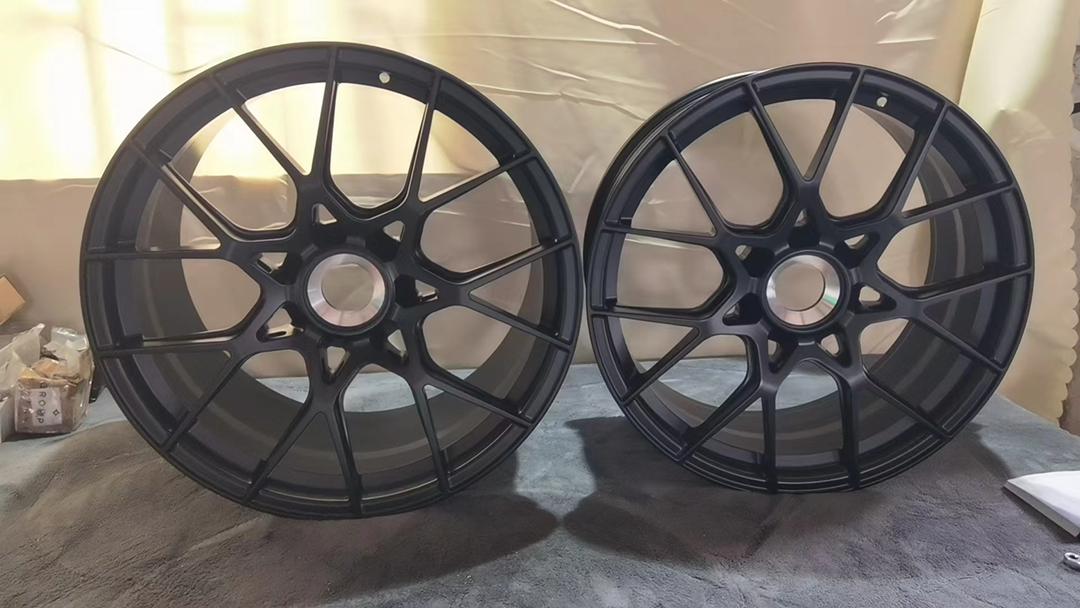992 GT3 RS style forged wheels set 20/21 centerlock for Porsche 992 GTS Turbo S - Image 4