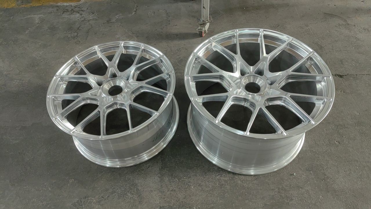 992 GT3 RS style forged wheels set 20/21 centerlock for Porsche 992 GTS Turbo S - Image 8