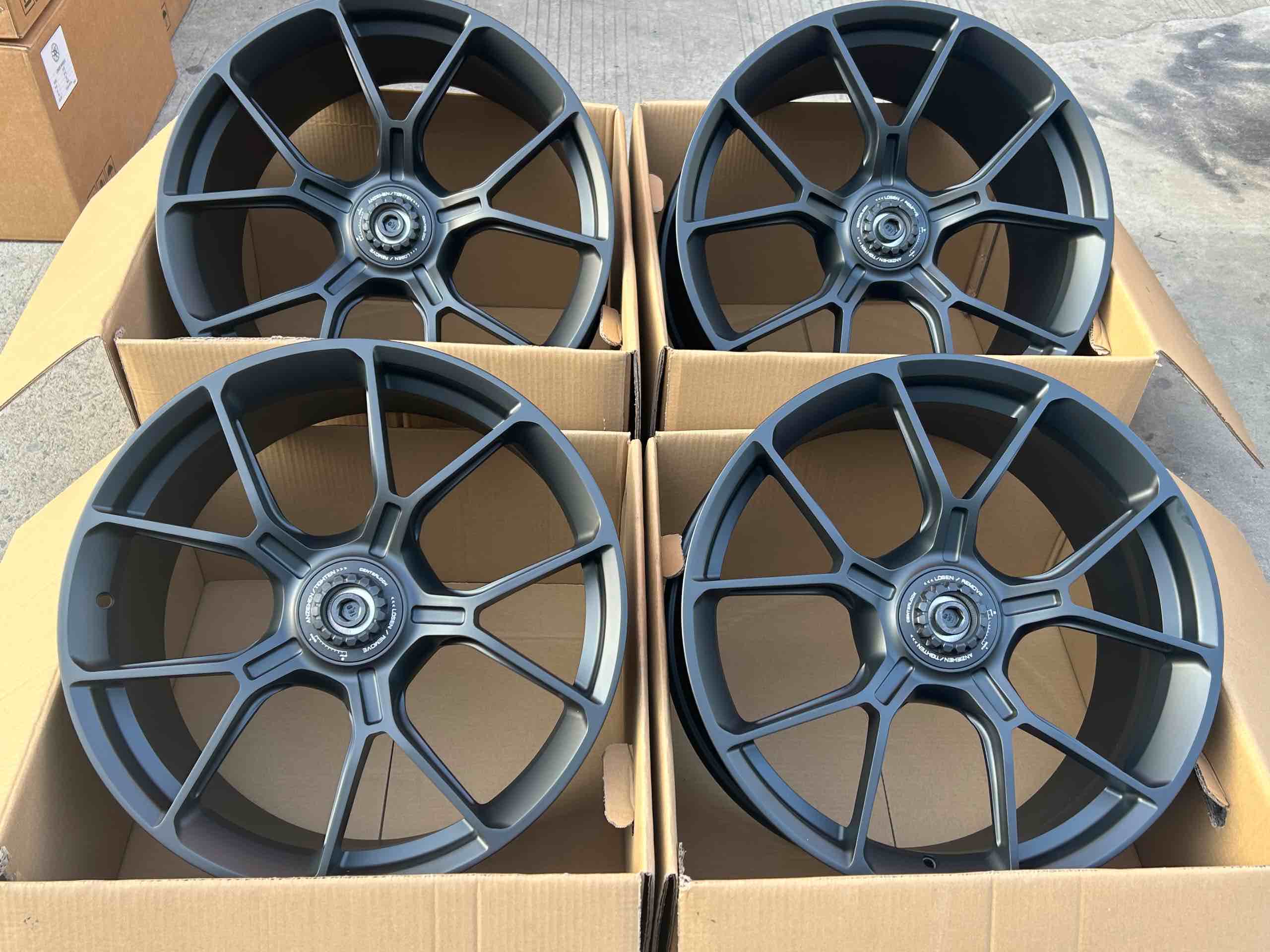 992 GT3 style forged wheels 20/21 5x130 Porsche 992 Carrera S 4 4S Panamera centerlock adapters